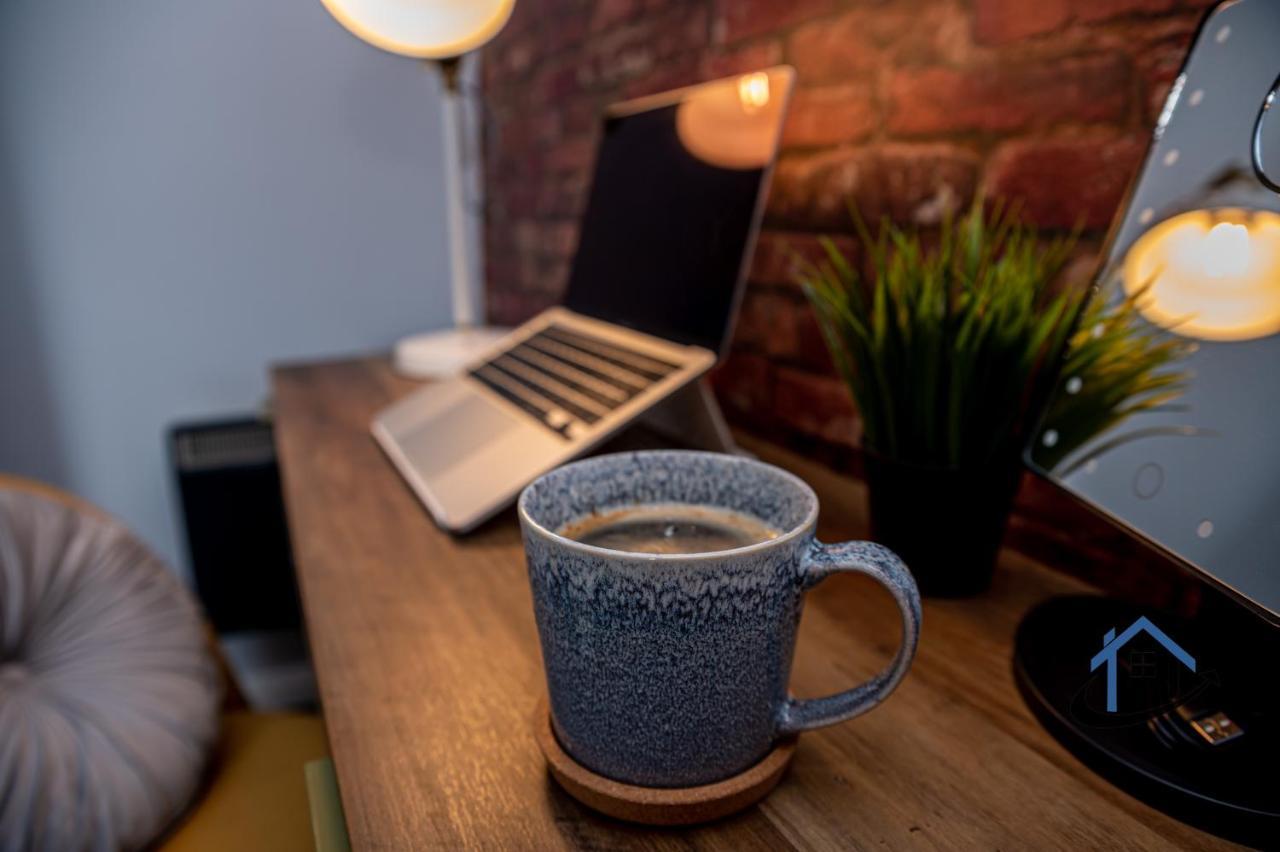 Flat 5, Super King Bed, Free Parking, Workspace, Free Wi-Fi Nottingham Ngoại thất bức ảnh