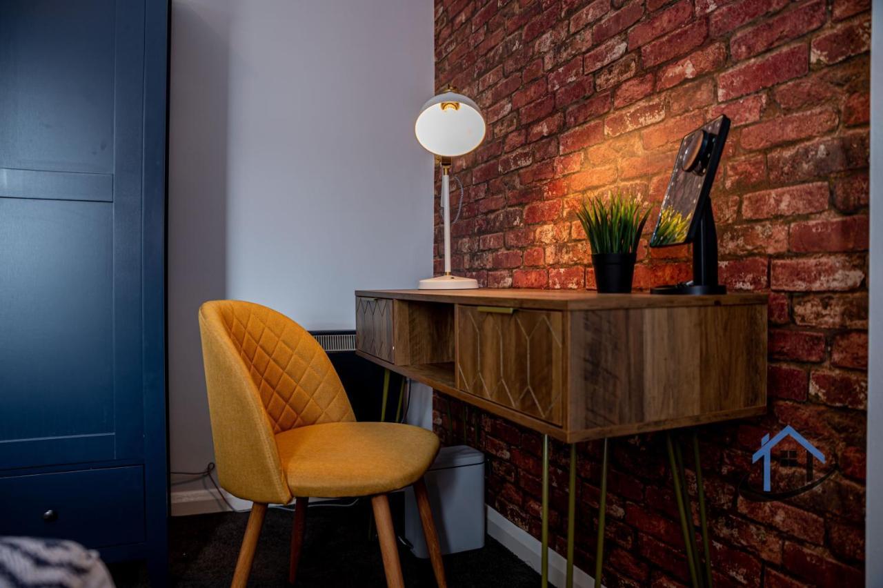 Flat 5, Super King Bed, Free Parking, Workspace, Free Wi-Fi Nottingham Ngoại thất bức ảnh