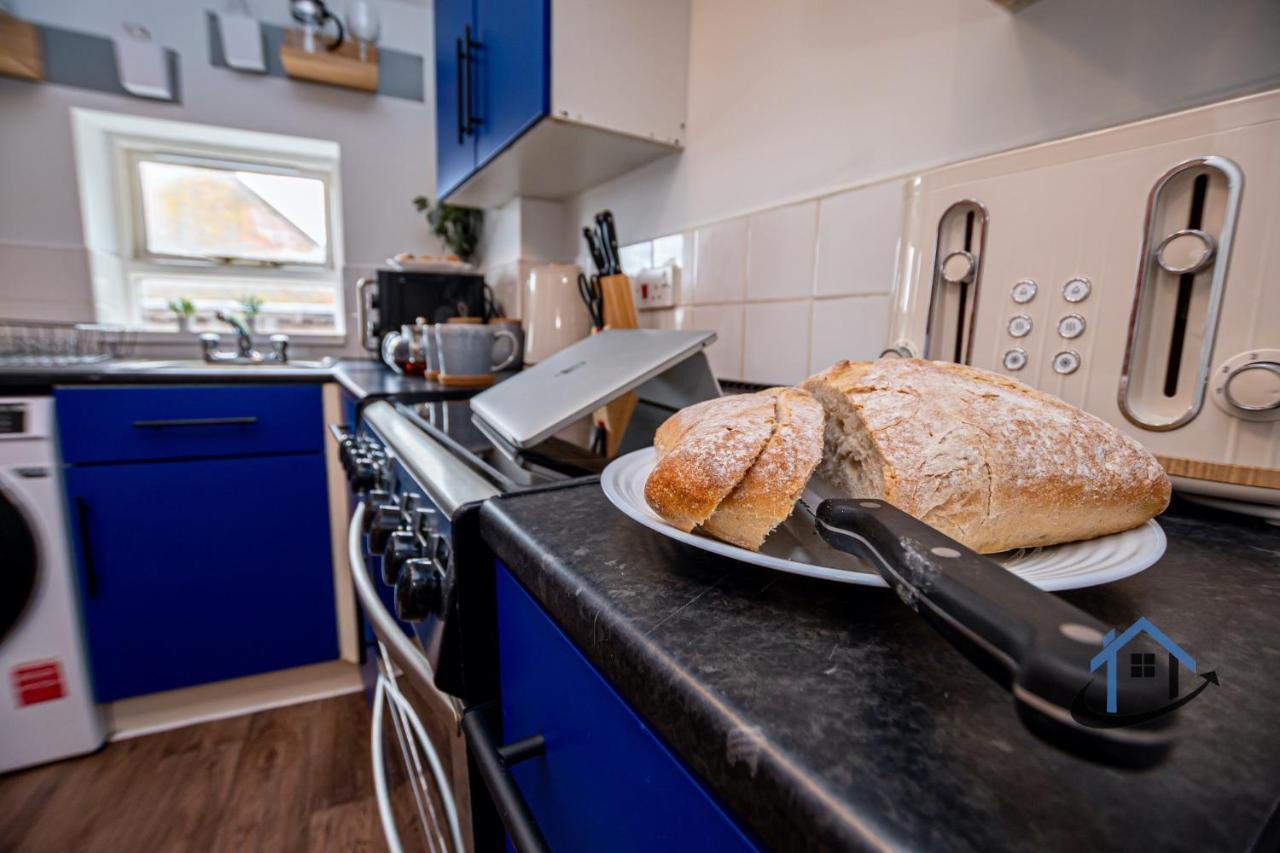 Flat 5, Super King Bed, Free Parking, Workspace, Free Wi-Fi Nottingham Ngoại thất bức ảnh